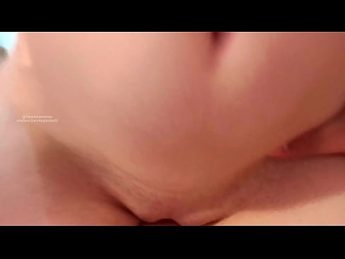 ❤️ A’ cadal ann an seòmar mo pheathar agus sin mar a dhùisg mi Porno fb  aig gd.sayhentai.ru ❌️