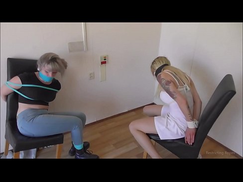 ❤️ Tràilleach / ceangailte agus gagged / nighean ann an àmhghar Porno fb aig gd.sayhentai.ru ❌️