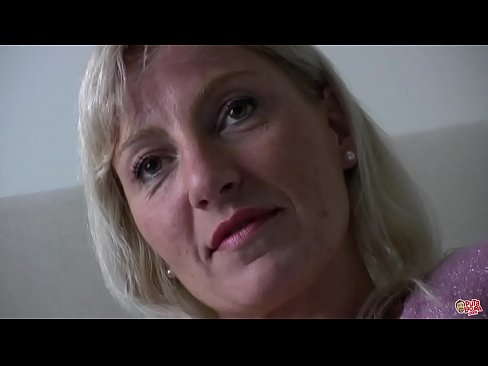 ❤️ A 'mhàthair a tha sinn uile fucked ... Lady, giùlan fhèin! Porno fb aig gd.sayhentai.ru ❌️
